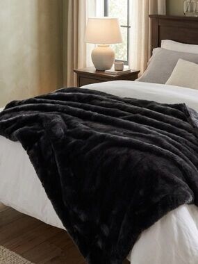 LUCKY BRAND Oversized Faux Rabbit Fur Throw Blanket, 50”x70”, Black